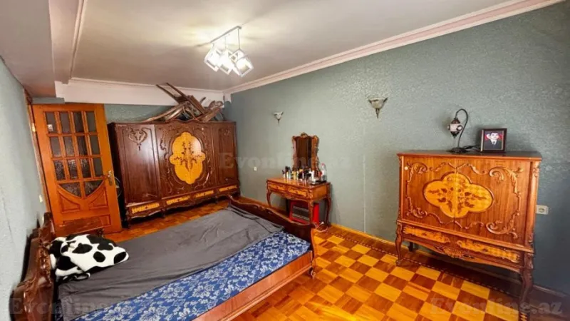 Satılır 3 otaqlı Mənzil Köhnə tikili 117.7 m² 28 May m. - şəkil 14