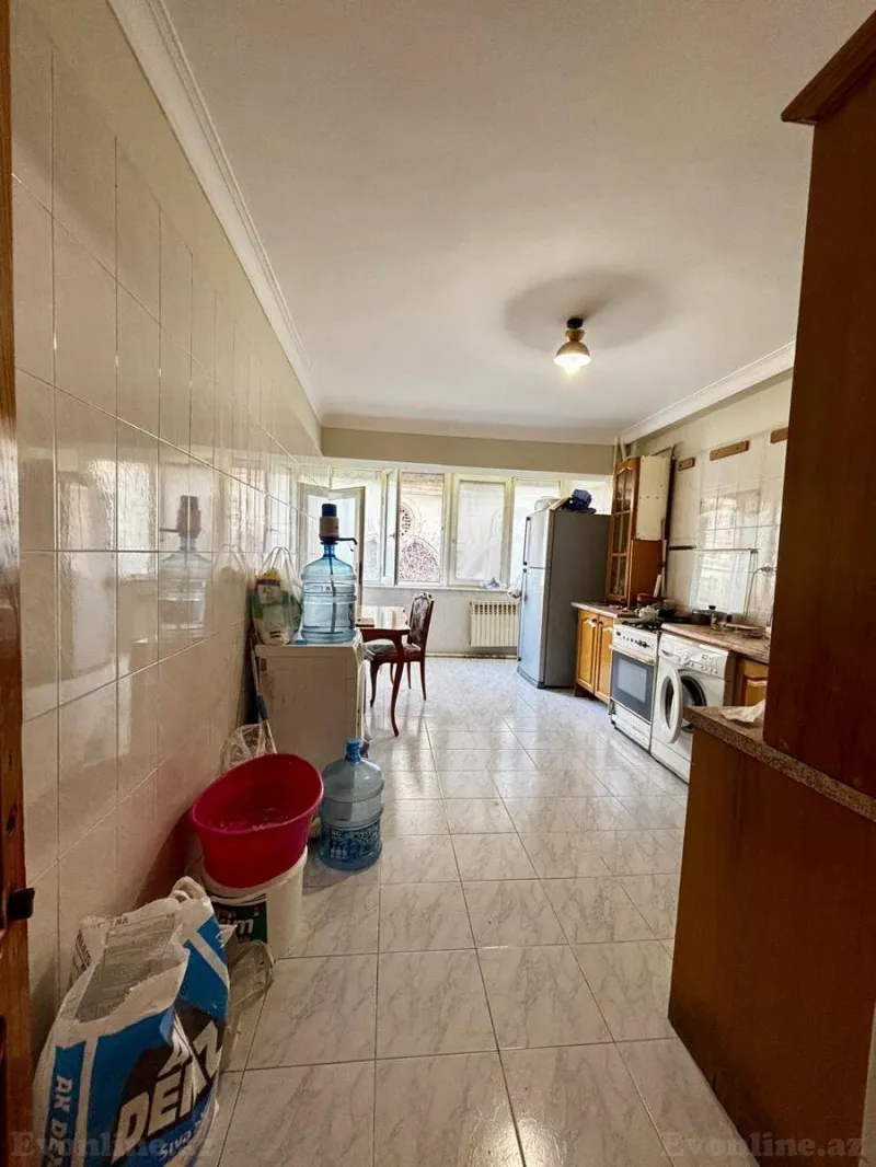 Satılır 3 otaqlı Mənzil Köhnə tikili 117.7 m² 28 May m. - şəkil 20