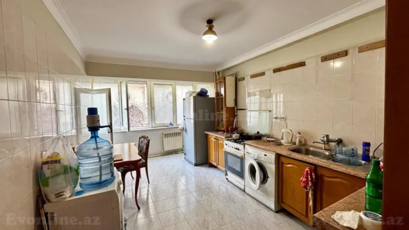 Satılır 3 otaqlı Mənzil Köhnə tikili 117.7 m² 28 May m. - şəkil 21