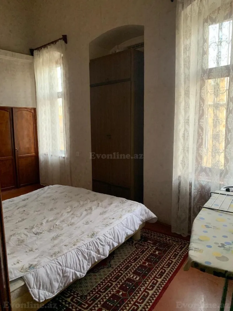 Kirayə verilir 2 otaqlı Mənzil Köhnə tikili 55 m² İçərişəhər m. - şəkil 2