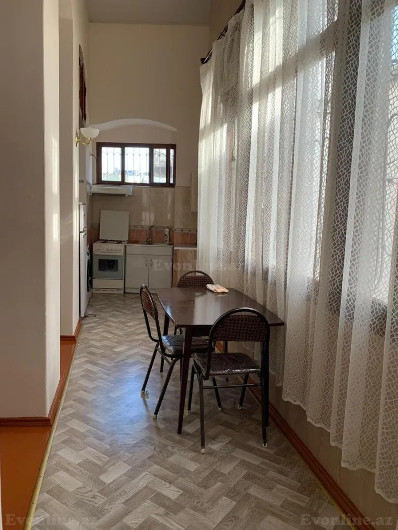 Kirayə verilir 2 otaqlı Mənzil Köhnə tikili 55 m² İçərişəhər m. - şəkil 3