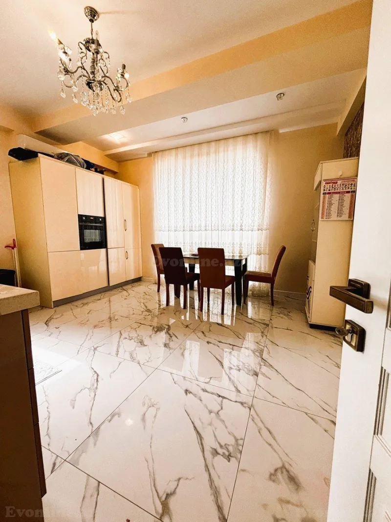 Satılır 4 otaqlı Mənzil Yeni tikili 187.7 m² 28 May m. - şəkil 17