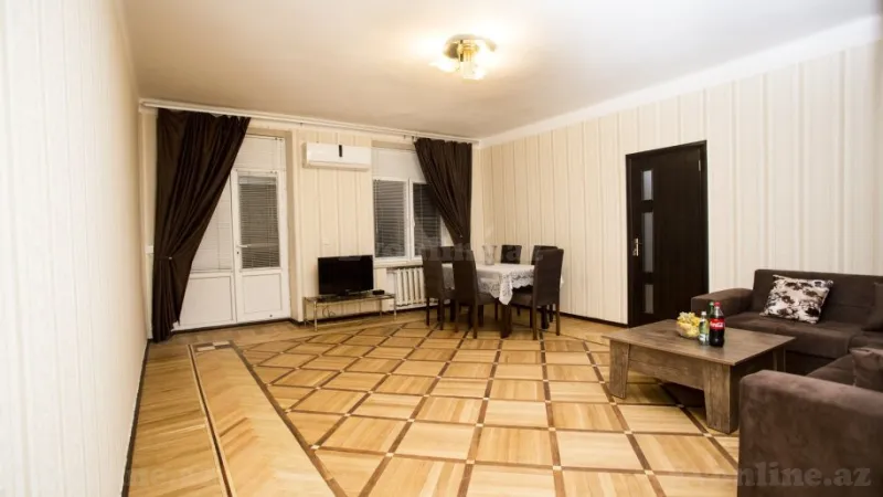 4 otaqlı Mənzil 100 m² Sahil m. Kirayə verilir