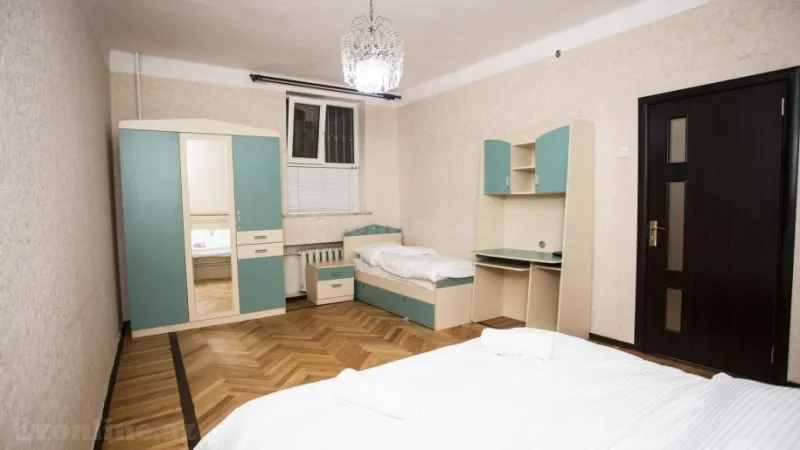 Kirayə verilir 4 otaqlı Mənzil Köhnə tikili 100 m² Sahil m. - şəkil 3