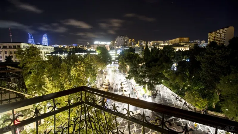 Kirayə verilir 4 otaqlı Mənzil Köhnə tikili 100 m² Sahil m. - şəkil 7