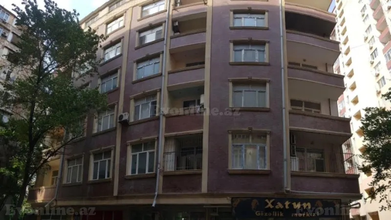 Satılır 3 otaqlı Mənzil Yeni tikili 135 m² 9-cu mikrorayon - şəkil 2
