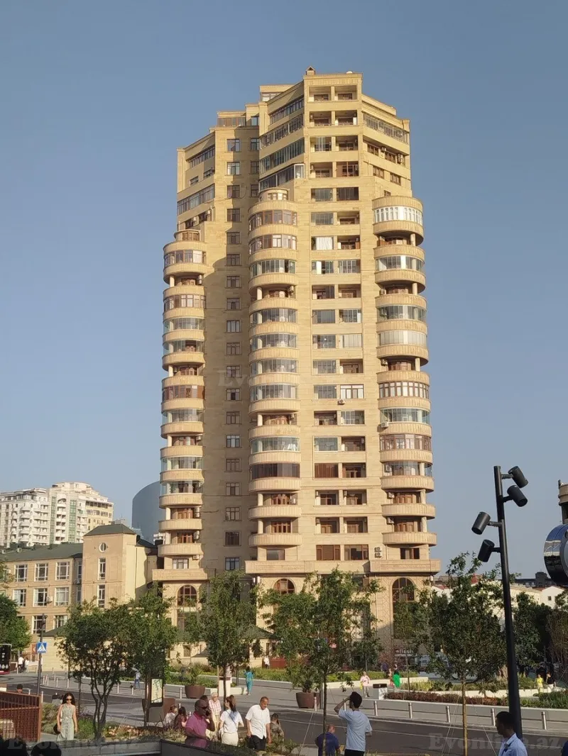 Satılır 4 otaqlı Mənzil Yeni tikili 172 m² 28 May m. - şəkil 4