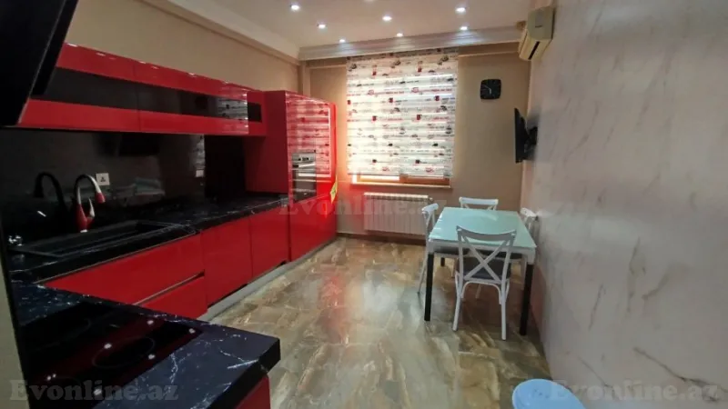 Satılır 4 otaqlı Mənzil Yeni tikili 172 m² 28 May m. - şəkil 12