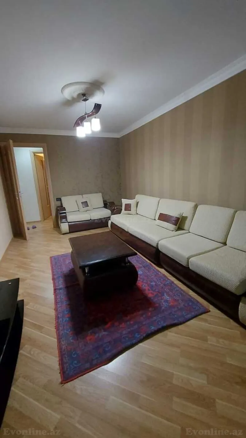 Kirayə verilir 2 otaqlı Mənzil Köhnə tikili 55 m² Neftçilər m.