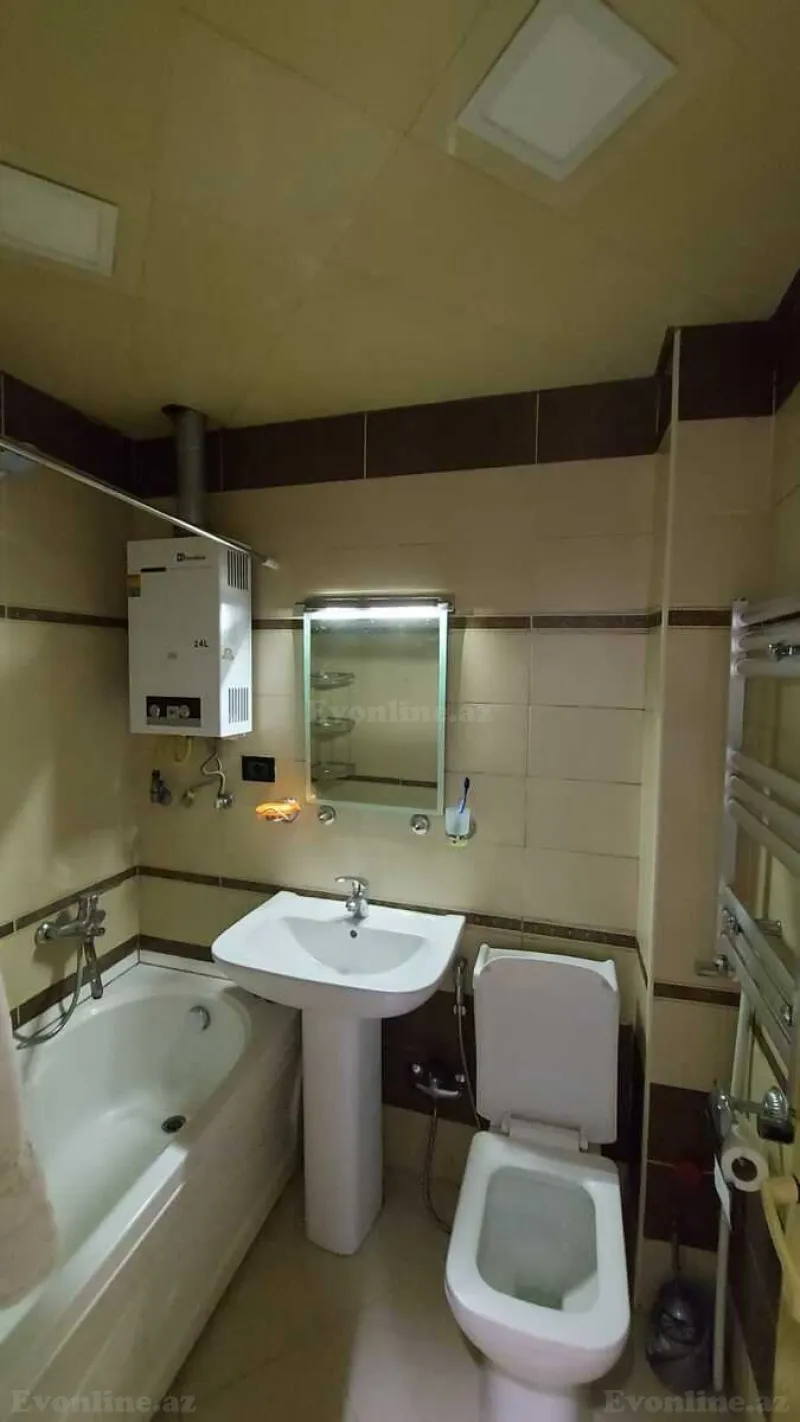 Kirayə verilir 2 otaqlı Mənzil Köhnə tikili 55 m² Neftçilər m. - şəkil 23