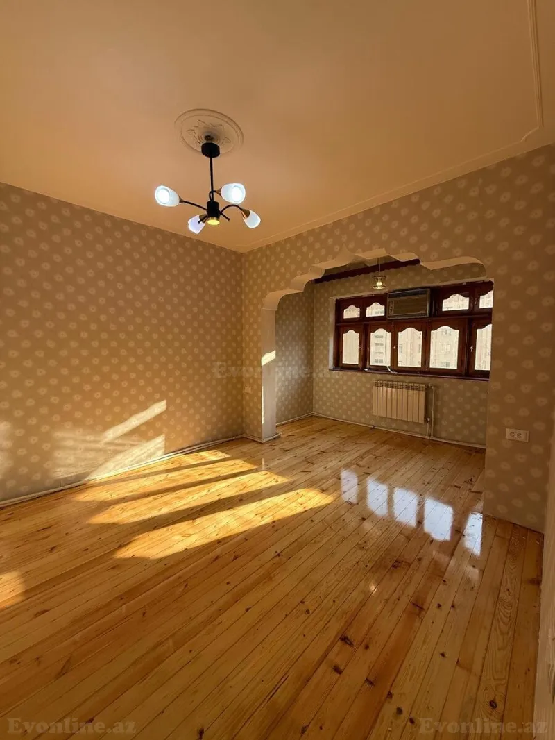 3 otaqlı Mənzil 85 m² 8-ci kilometr Satılır