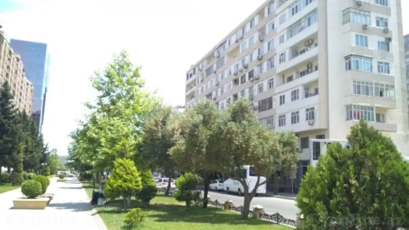 Satılır 2 otaqlı Mənzil Köhnə tikili 70 m² Xətai m.
