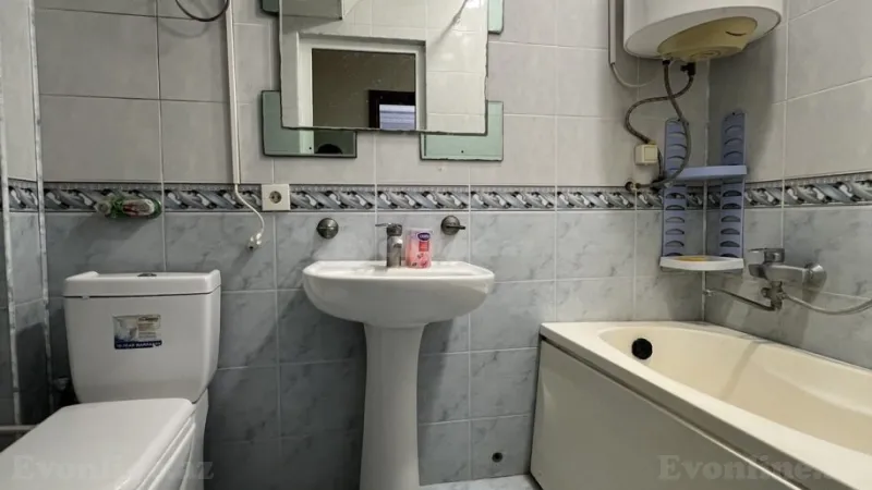 Satılır 3 otaqlı Mənzil Köhnə tikili 67 m² İçərişəhər m. - şəkil 8