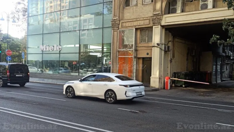 Kirayə verilir Obyekt 40 m² 28 May m.