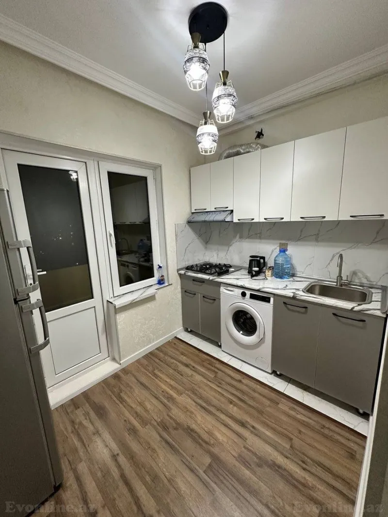 Kirayə verilir 2 otaqlı Mənzil Köhnə tikili 60 m² Suraxanı r.