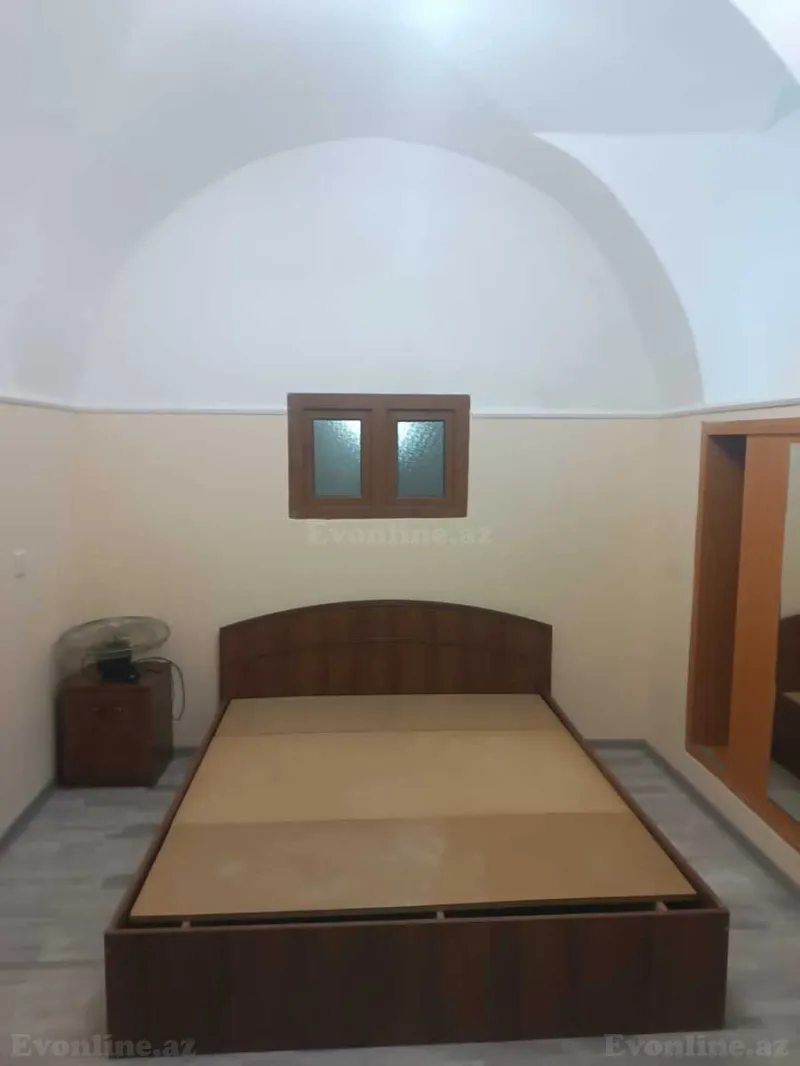 Satılır 3 otaqlı Mənzil Köhnə tikili 65 m² İçərişəhər m. - şəkil 4