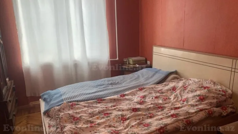 Kirayə verilir 3 otaqlı Mənzil Köhnə tikili 100 m² 9-cu mikrorayon