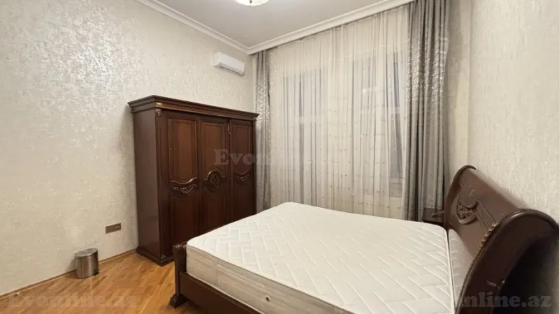 Kirayə verilir 3 otaqlı Mənzil Köhnə tikili 130 m² Sahil m. - şəkil 6