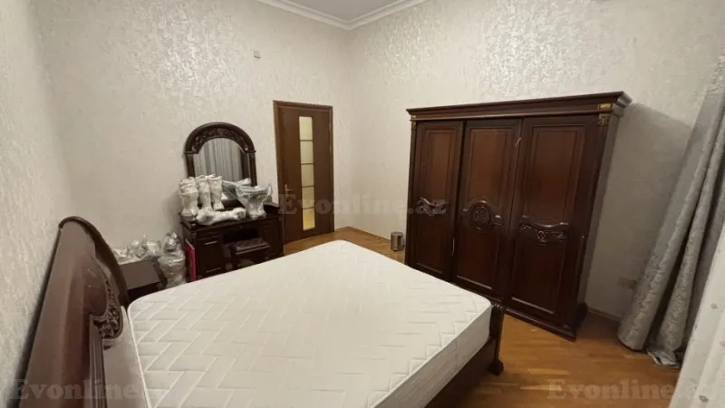 Kirayə verilir 3 otaqlı Mənzil Köhnə tikili 130 m² Sahil m. - şəkil 8