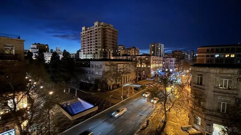 Kirayə verilir 3 otaqlı Mənzil Köhnə tikili 130 m² Sahil m. - şəkil 20