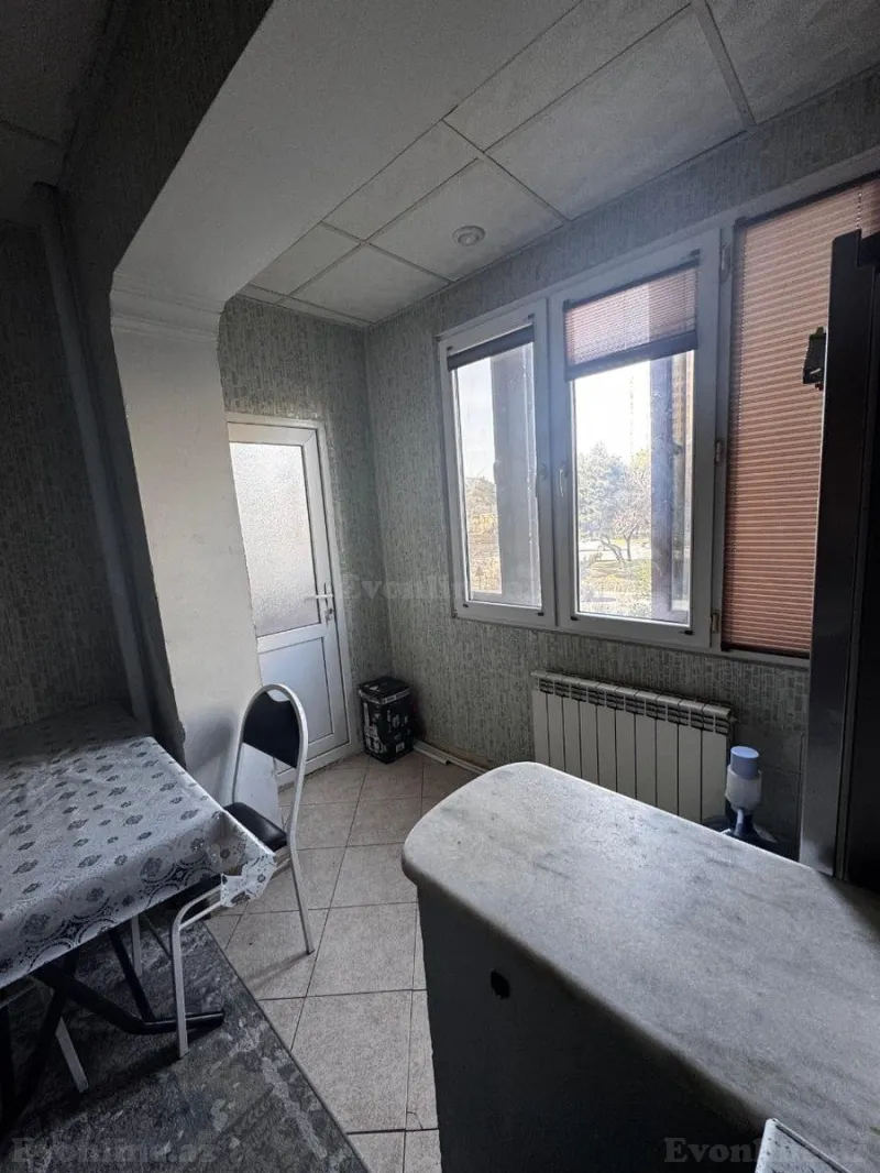 Satılır 2 otaqlı Mənzil Köhnə tikili 70 m² 8-ci mikrorayon - şəkil 14