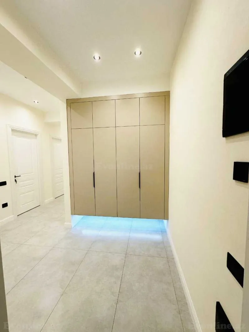 Satılır 3 otaqlı Mənzil Yeni tikili 99 m² 9-cu mikrorayon