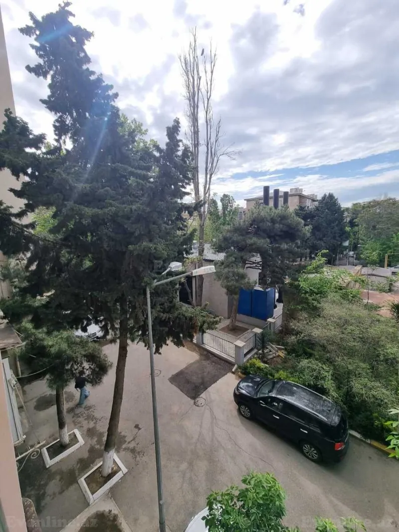 Satılır 2 otaqlı Mənzil Köhnə tikili 85 m² 28 May m. - şəkil 3