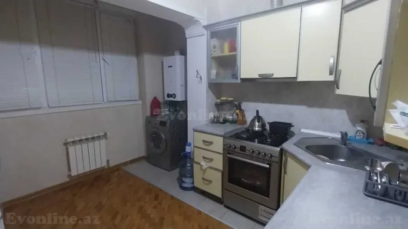 Satılır 4 otaqlı Mənzil Köhnə tikili 100 m² Nəsimi m. - şəkil 3