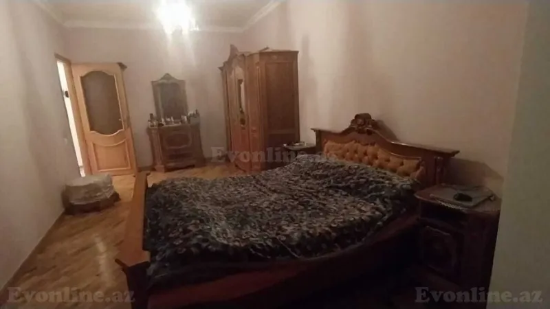 Satılır 4 otaqlı Mənzil Köhnə tikili 100 m² Nəsimi m. - şəkil 26