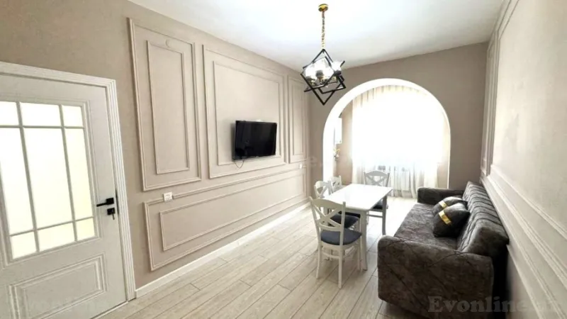 Kirayə verilir 2 otaqlı Mənzil Köhnə tikili 70 m² Nəsimi r.