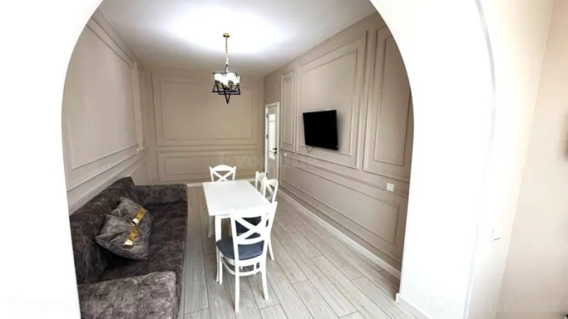 Kirayə verilir 2 otaqlı Mənzil Köhnə tikili 70 m² Nəsimi r. - şəkil 3