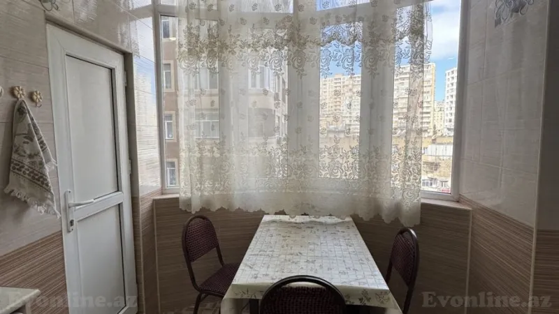 Kirayə verilir 2 otaqlı Mənzil Yeni tikili 75 m² 4-cü mikrorayon - şəkil 7