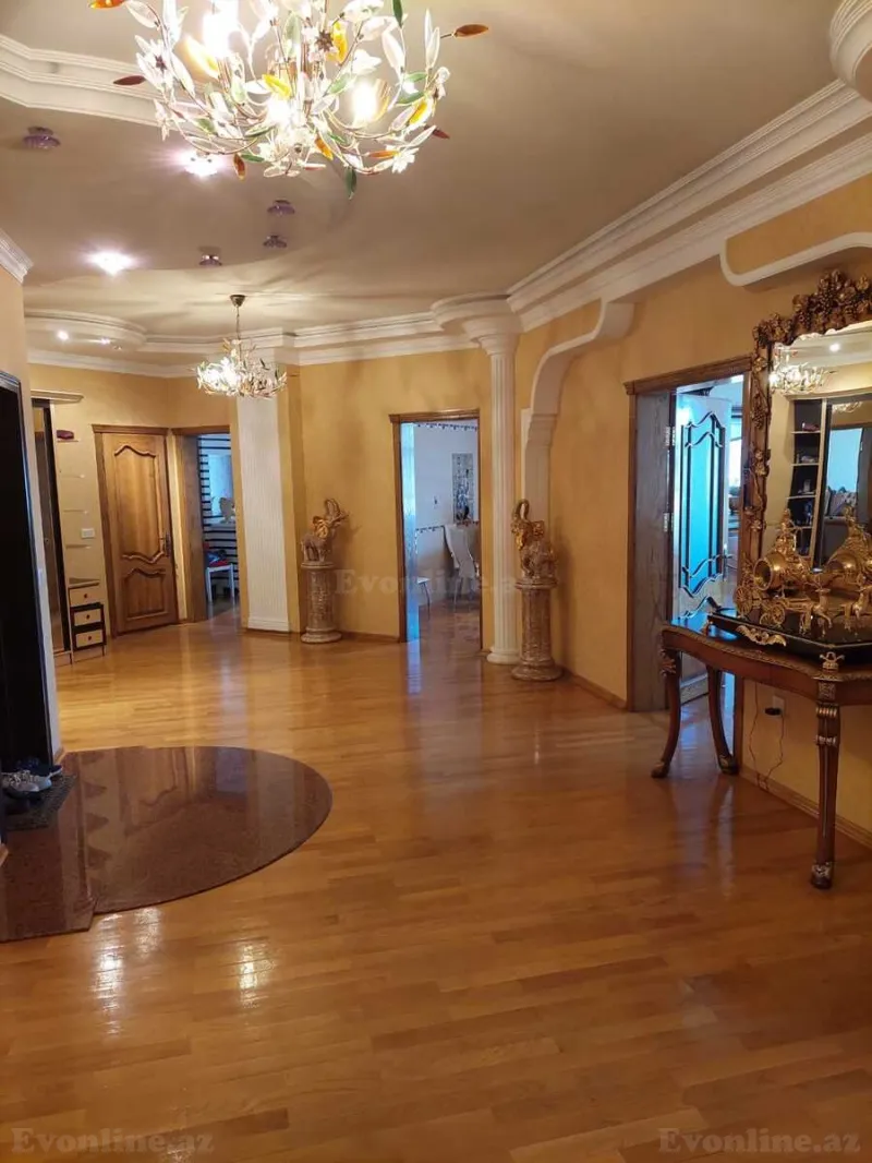 Satılır 4 otaqlı Mənzil Yeni tikili 200 m² Binəqədi r. - şəkil 4