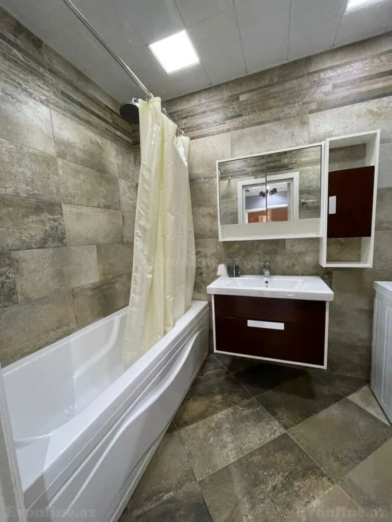 Kirayə verilir 3 otaqlı Mənzil Yeni tikili 110 m² İçərişəhər m. - şəkil 15