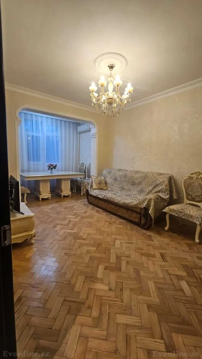 Satılır 2 otaqlı Mənzil Köhnə tikili 45 m² 1-ci mikrorayon - şəkil 4