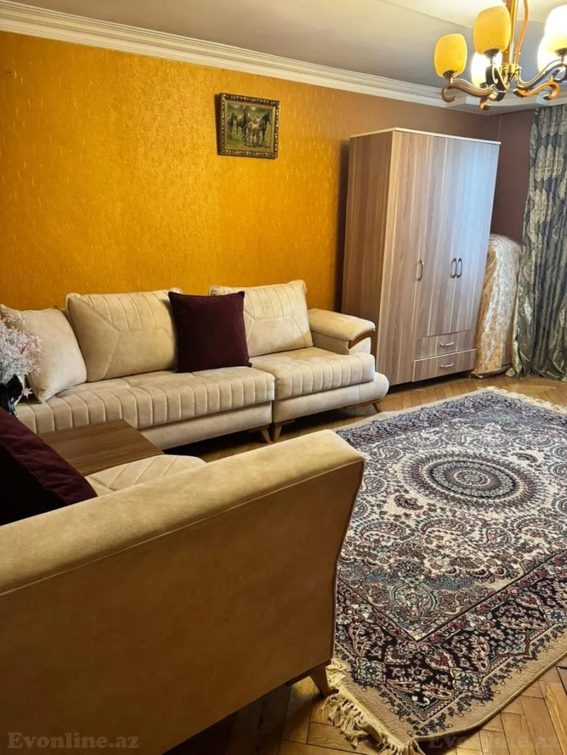 Satılır 2 otaqlı Mənzil Köhnə tikili 70 m² 28 May m. - şəkil 2
