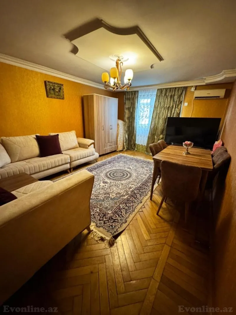 Satılır 2 otaqlı Mənzil Köhnə tikili 70 m² 28 May m. - şəkil 3