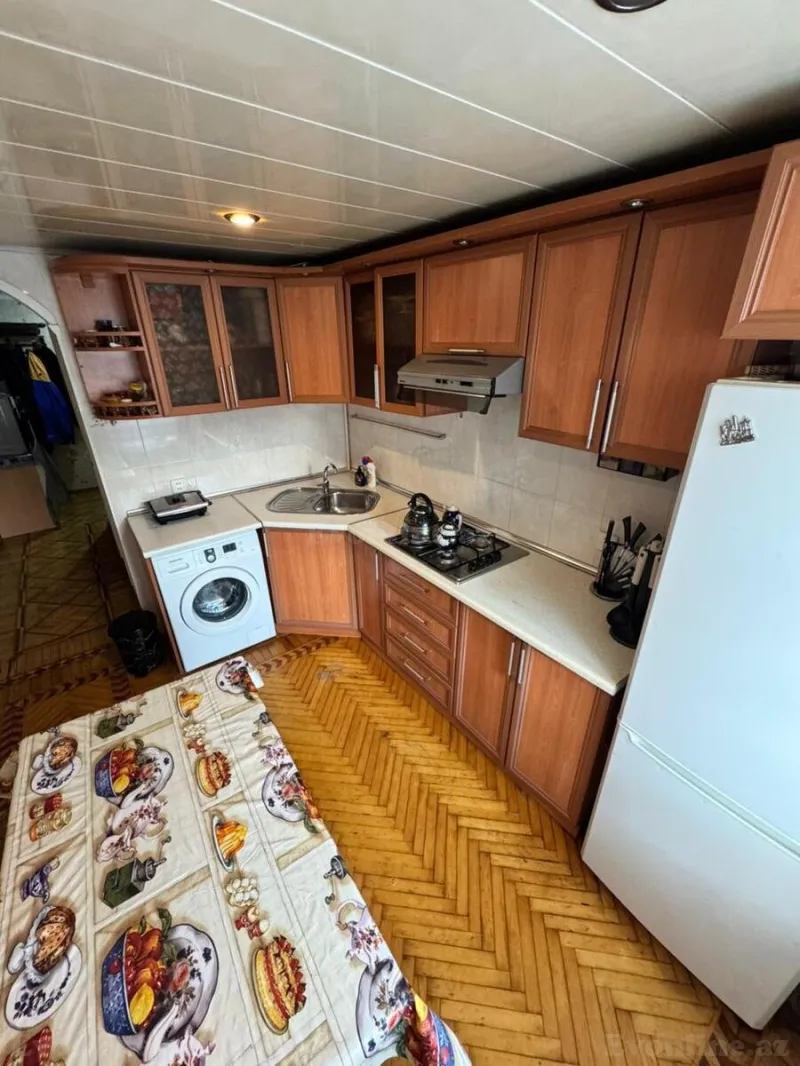 Satılır 2 otaqlı Mənzil Köhnə tikili 70 m² 28 May m. - şəkil 5