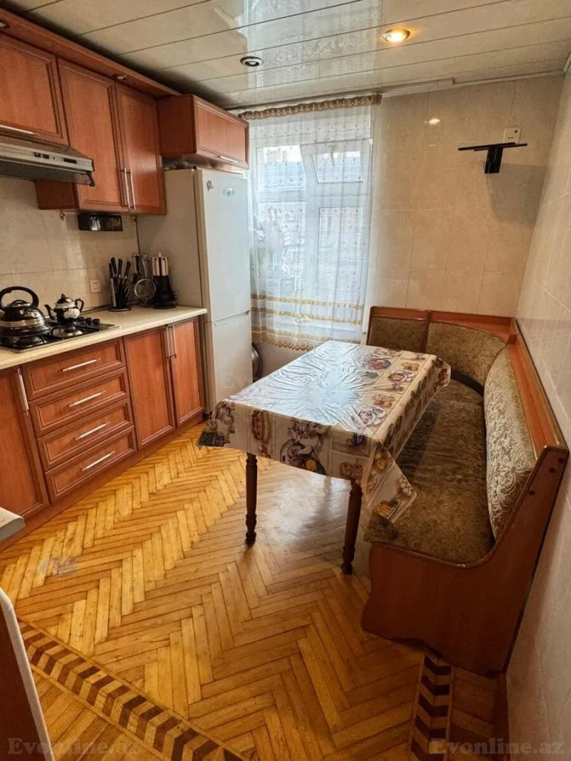 Satılır 2 otaqlı Mənzil Köhnə tikili 70 m² 28 May m. - şəkil 6