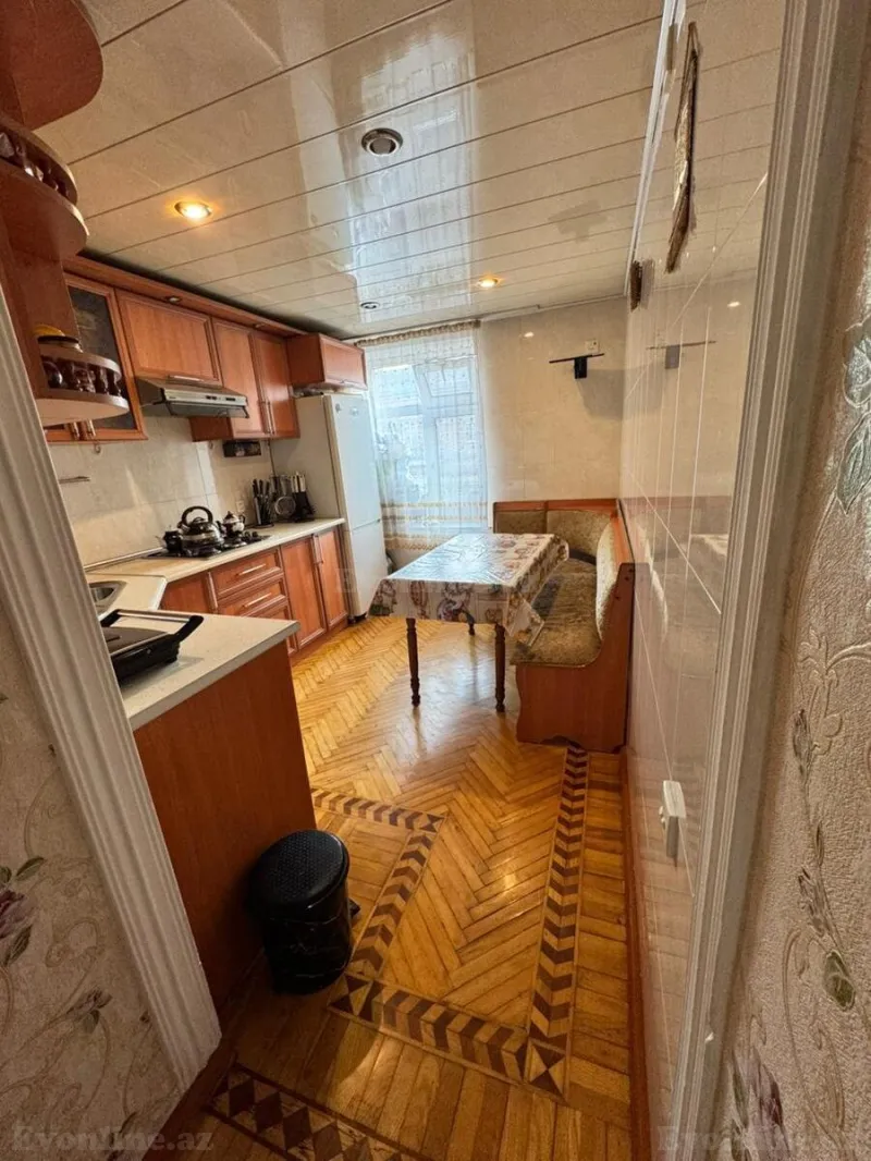 Satılır 2 otaqlı Mənzil Köhnə tikili 70 m² 28 May m. - şəkil 7