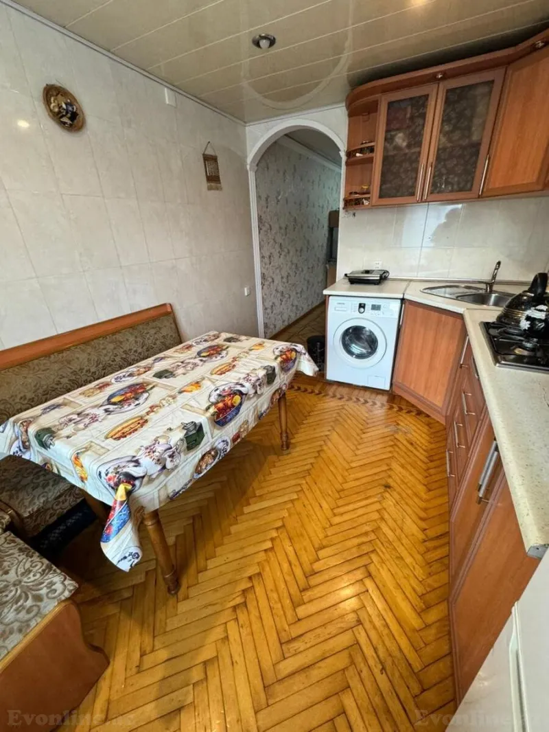 Satılır 2 otaqlı Mənzil Köhnə tikili 70 m² 28 May m. - şəkil 9