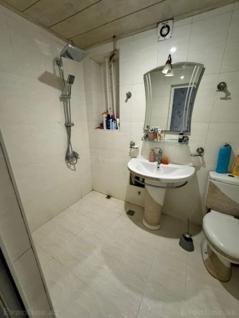 Satılır 2 otaqlı Mənzil Köhnə tikili 70 m² 28 May m. - şəkil 27