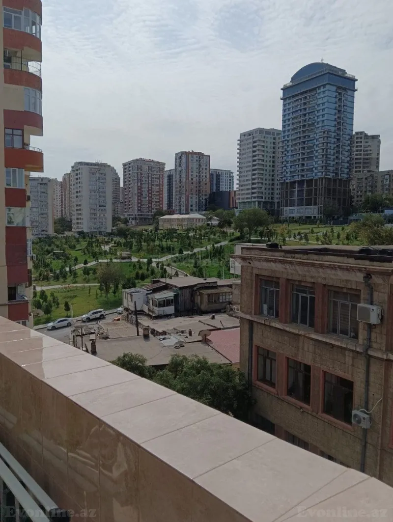 Satılır 2 otaqlı Mənzil Yeni tikili 82 m² Elmlər Akademiyası m.