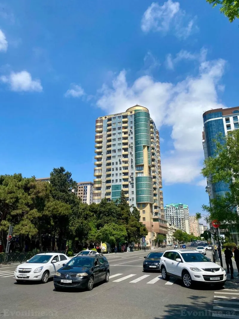 Satılır 4 otaqlı Mənzil Yeni tikili 223 m² Nəsimi r.