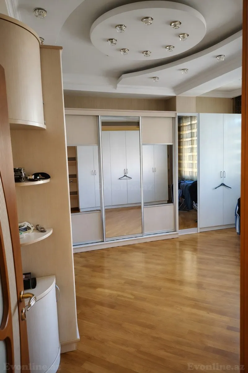 Satılır 4 otaqlı Mənzil Yeni tikili 223 m² Nəsimi r. - şəkil 5