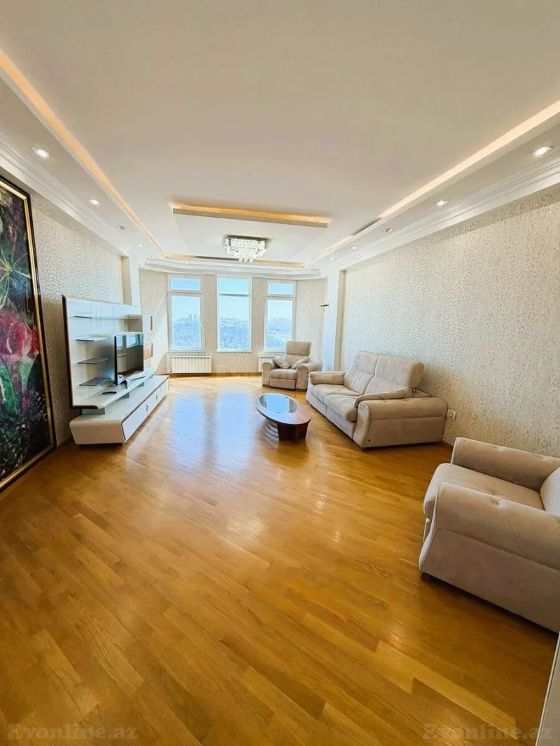 4 otaqlı Mənzil 165 m² Yasamal Kirayə verilir