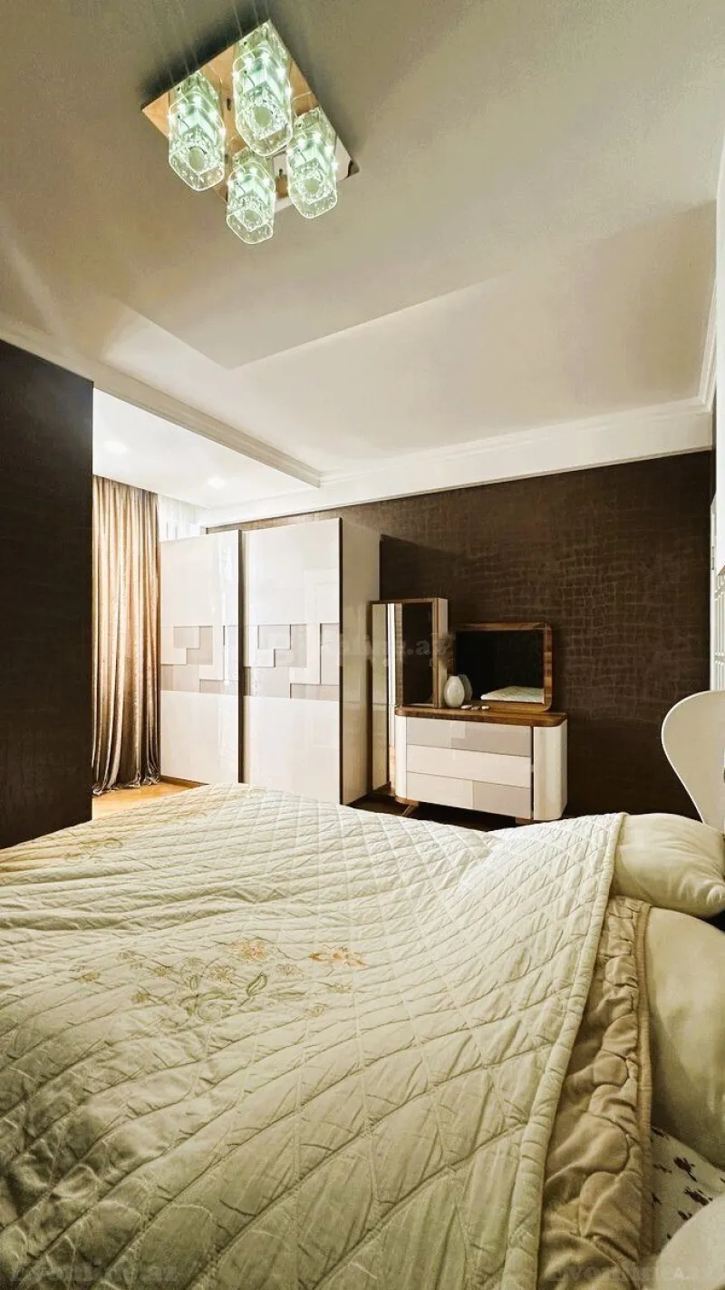 Kirayə verilir 4 otaqlı Mənzil Yeni tikili 165 m² Yasamal - şəkil 6