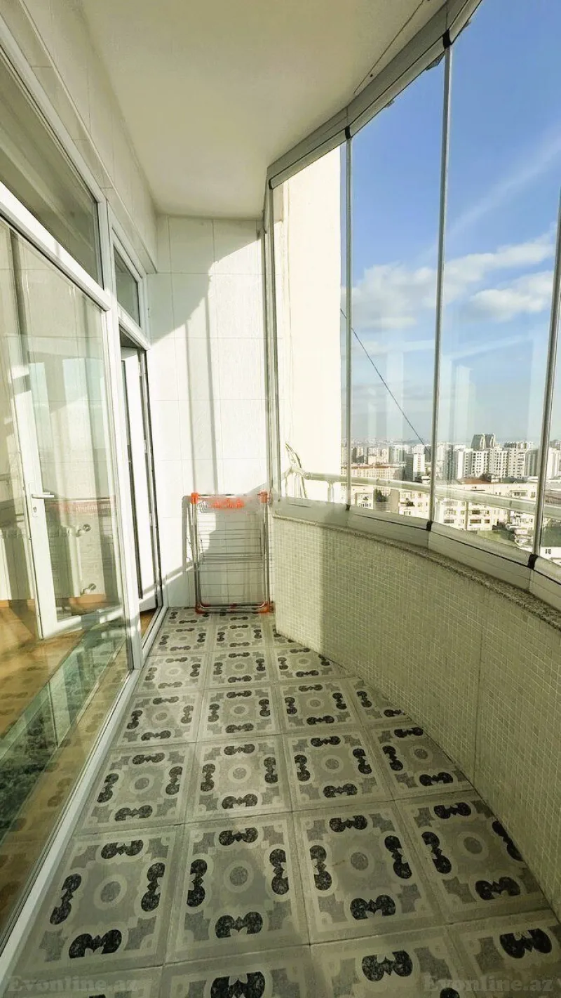 Kirayə verilir 4 otaqlı Mənzil Yeni tikili 165 m² Yasamal - şəkil 13