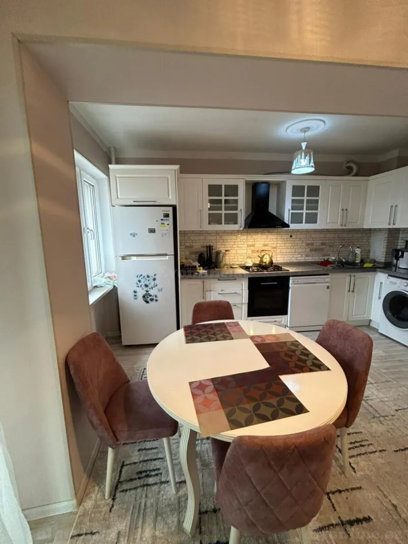 Satılır 3 otaqlı Mənzil Köhnə tikili 85 m² Yasamal - şəkil 3