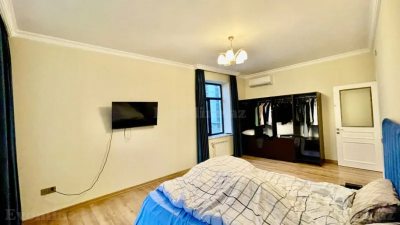 Kirayə verilir 3 otaqlı Mənzil Yeni tikili 140 m² Sahil m. - şəkil 10